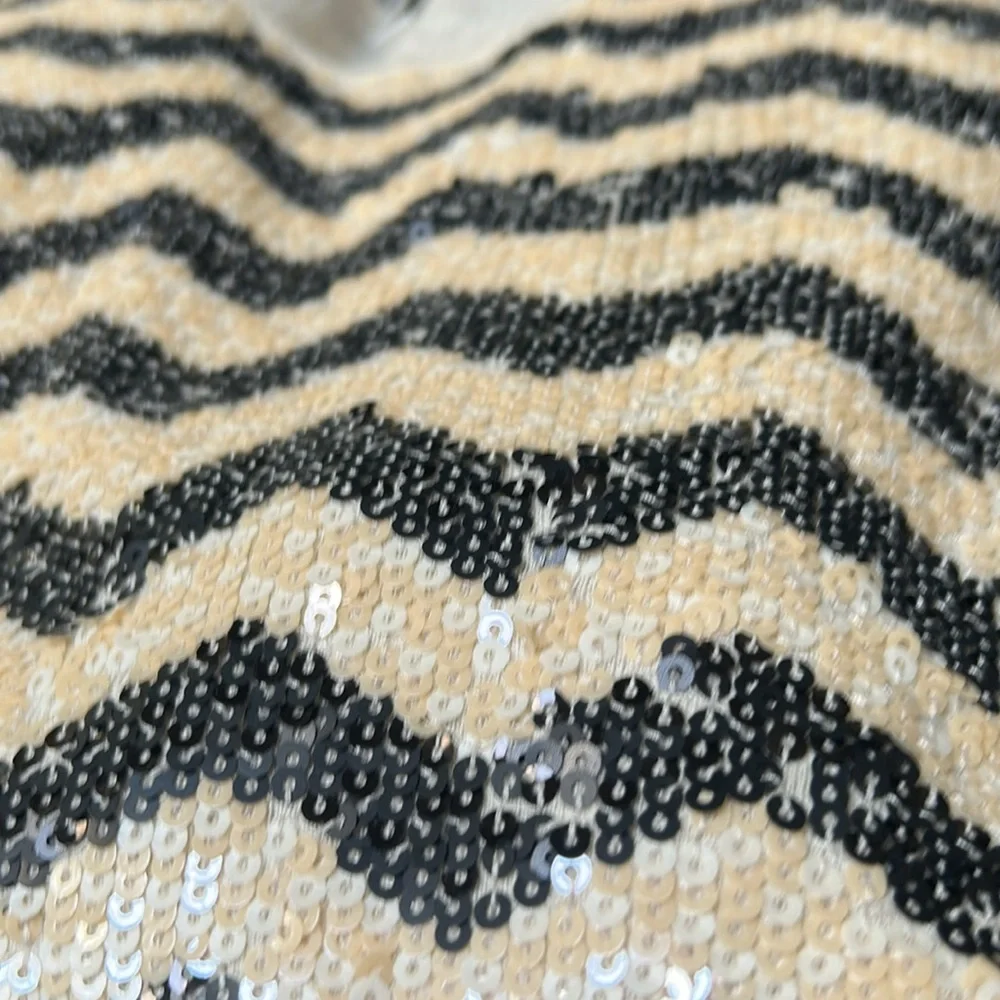 J. Crew Zip Zap Sequin White Cream and Black Top Size Xl Retail $138